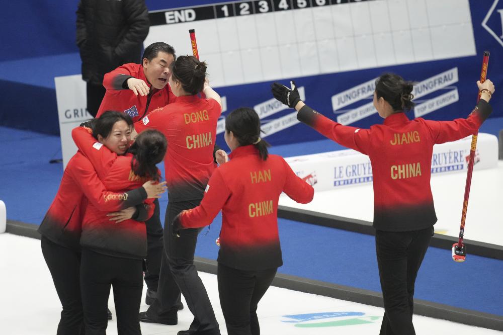 0-1！英意豪门欧冠巅峰对决：7亿战舰连伤两员大将 88分钟惨遭绝杀
